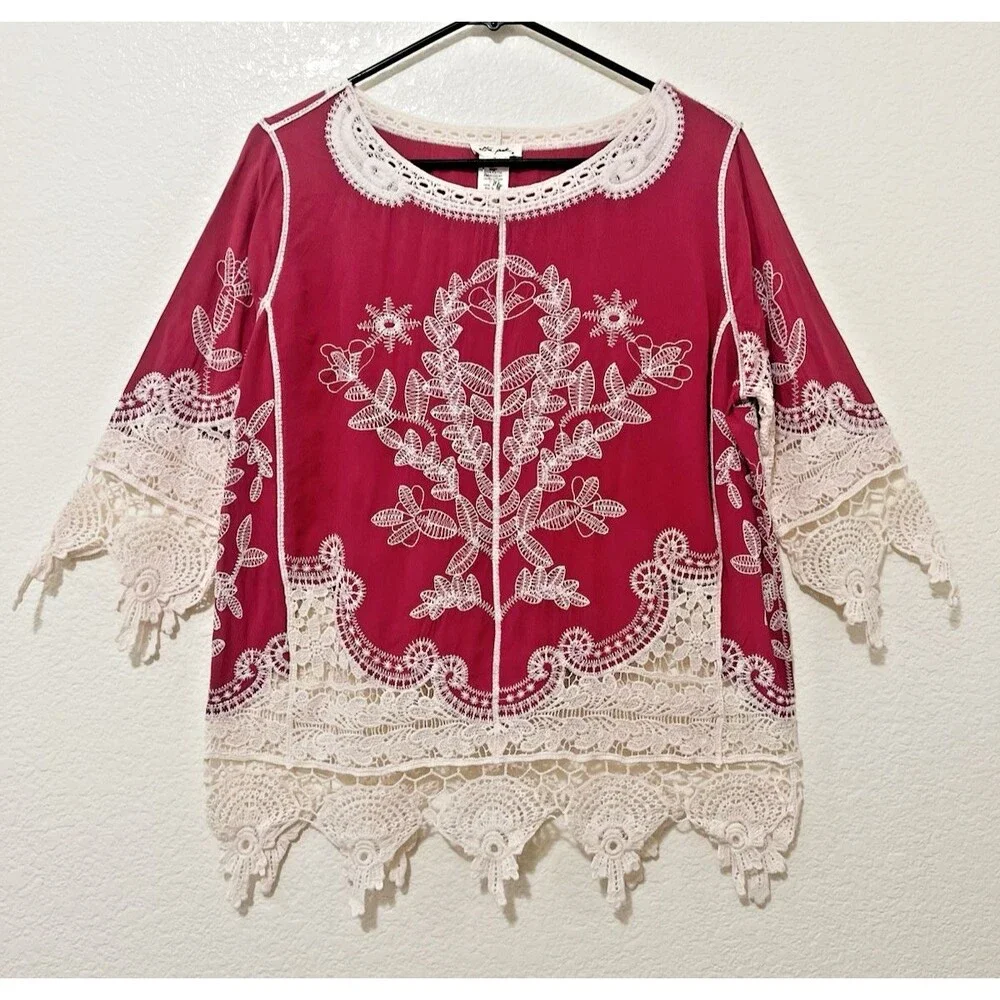 ULTRA PINK Lace Crochet Embroidered Blouse Boho Peasant Fringe Size M NWT *Read*